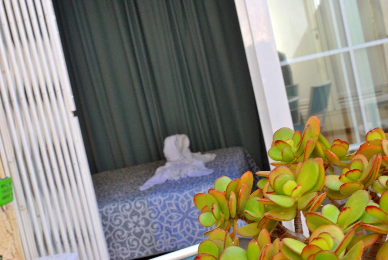 San Antonio - Beach, Pool And Terrace Torremolinos Exterior photo
